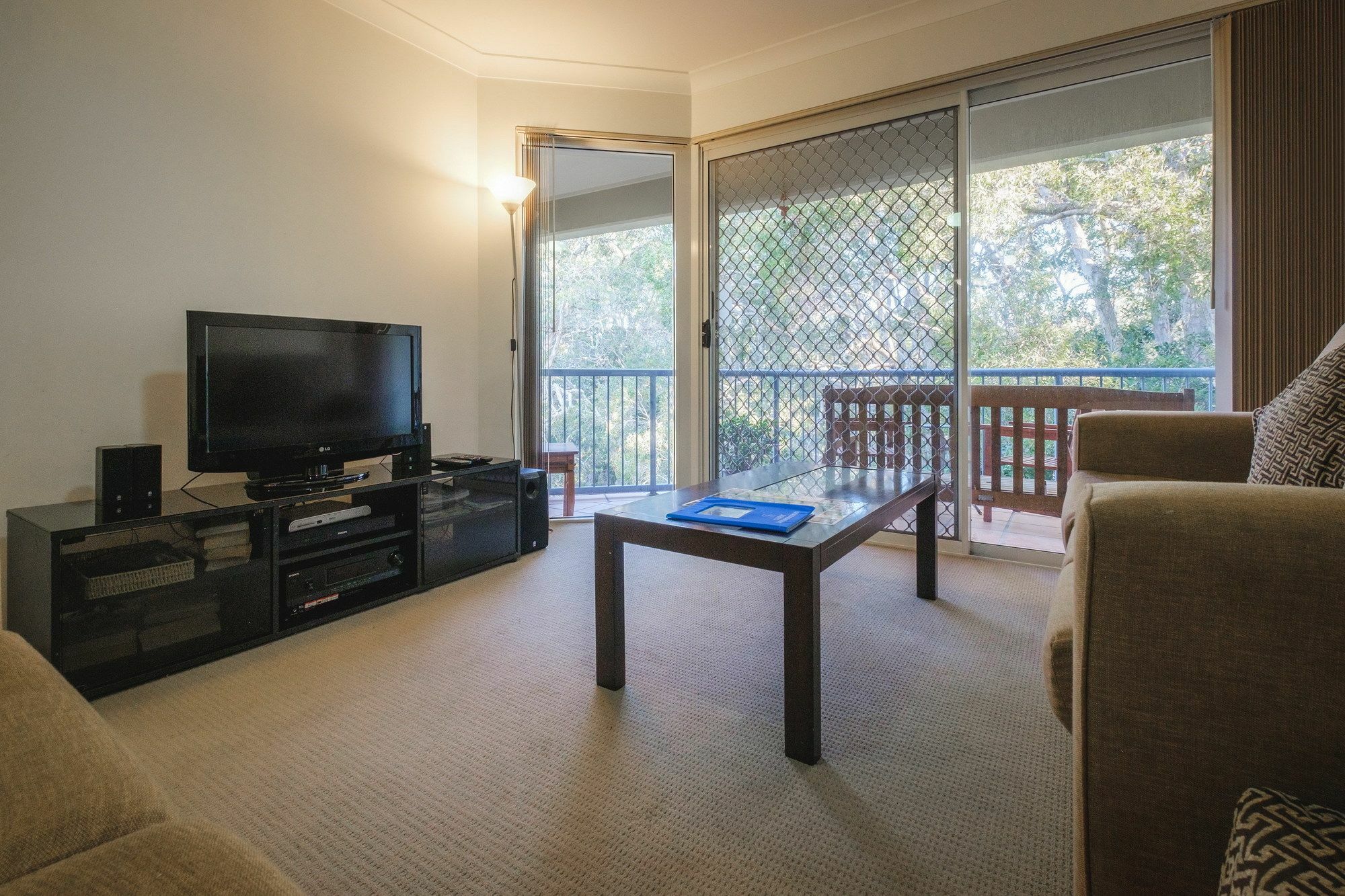 Sanctuary Lake Apartments Gold Coast Exterior photo